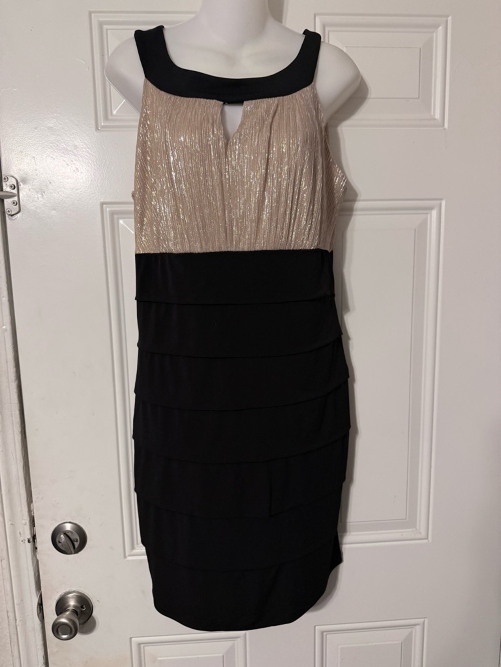 Enfocus Studio Black & Shimmer Cream Tiered Sleeveless Midi Dress